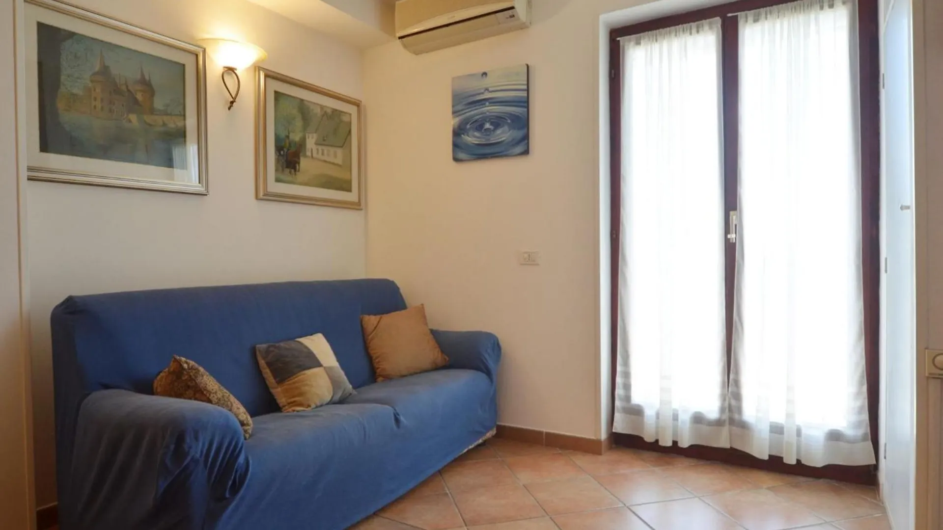 Two Bedroom Apartment With Balcony And Sea View Rovinj